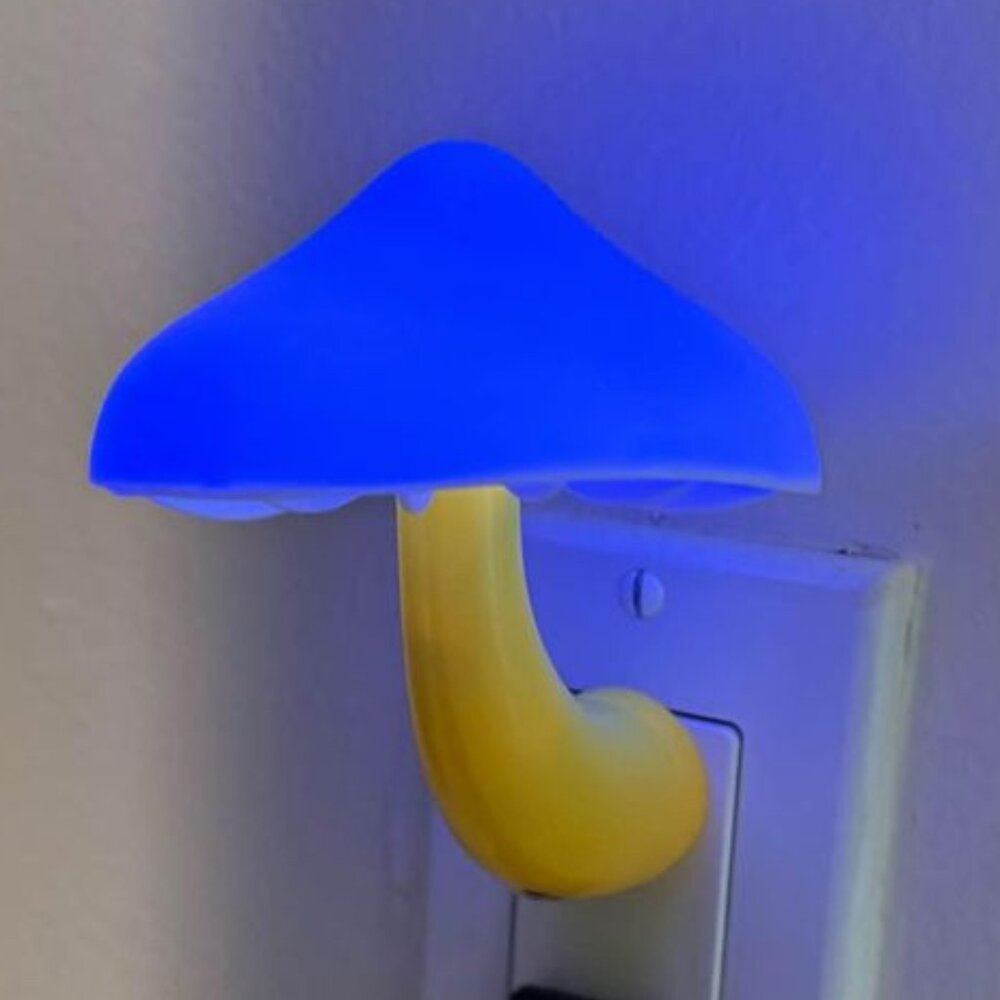 New Bugs Life Mushroom Shape Solar Light Yellow Automatic Sensor